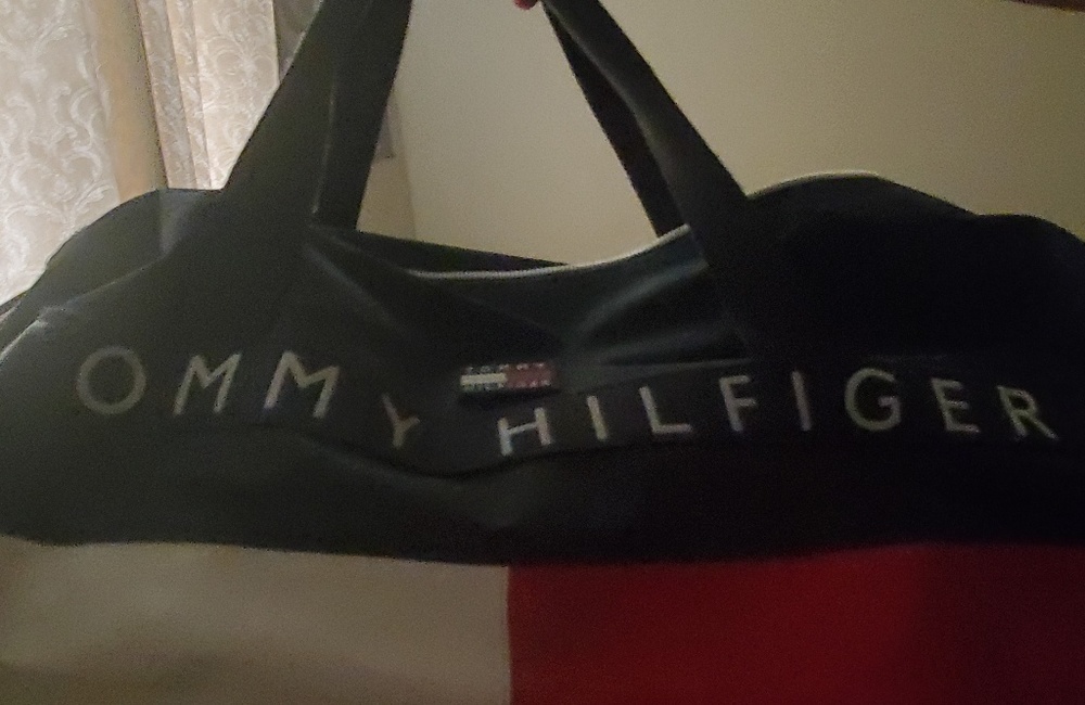 Tommy hilfiger travel bag